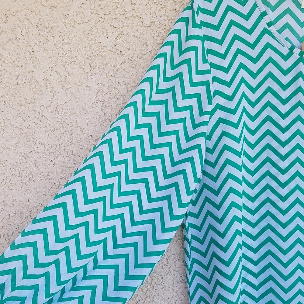 Plus Size Green & White Chevron Top Blouse - Picture 3 of 3